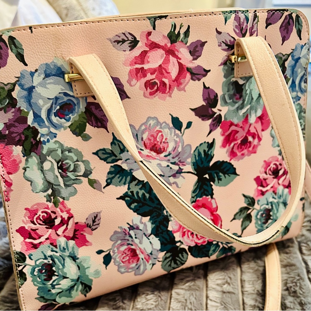 Betsey Johnson Floral Pink Crossbody Bag - Picture 3 of 5